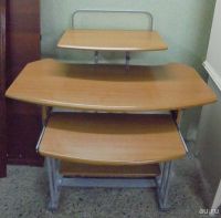 Лот: 8051575. Фото: 2. Компьютерный стол в отличном состоянии. Офисная мебель и домашние кабинеты