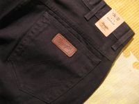 Лот: 12524615. Фото: 5. Джинсы прямые Wrangler р.36x32...