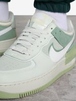 Лот: 25368942. Фото: 9. Кеды женские Nike Air Force 1...