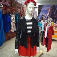 Лот: 6804639. Фото: 2. Накидка с кож рукавами новая. Женская одежда