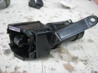 Лот: 11276867. Фото: 2. Форсунка омывателя Mazda Mazda... Автозапчасти