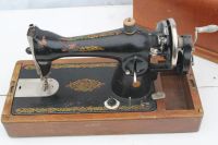 Лот: 10604040. Фото: 2. Швейная машинка ручная. Мелкая бытовая техника
