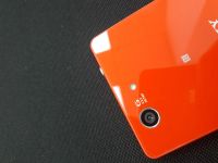 Лот: 8099474. Фото: 2. Sony Xperia Z3 Compact оранжевый. Смартфоны, связь, навигация