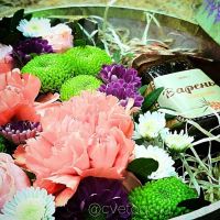 Лот: 6793910. Фото: 2. Коробочка с вареньем и цветами... Цветы, букеты