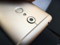 Лот: 13476852. Фото: 5. ZTE AXON 7 (A2017G)