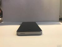 Лот: 13030162. Фото: 5. iphone SE 32 Gb (space gray)