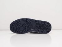 Лот: 24979573. Фото: 4. Кроссовки Nike Air Jordan 1 Mid. Красноярск