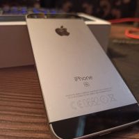 Лот: 15684759. Фото: 2. iPhone SE 32GB. Смартфоны, связь, навигация