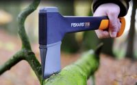 Лот: 9099872. Фото: 3. Fiskars X10. Универсальный топор... Строительство и ремонт