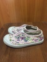 Лот: 10953928. Фото: 2. Кеды. Обувь