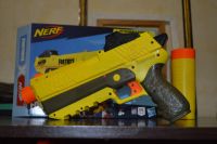Лот: 19357480. Фото: 2. Nerf fortnite SP-L неисправный... Игрушки