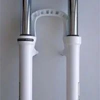 Лот: 1231042. Фото: 2. Вилка Rock Shox Dart 1 2011. Велоспорт