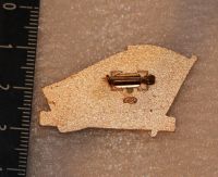 Лот: 11862355. Фото: 2. Тяжелый Значок: 50 лет Социали... Значки, медали, жетоны