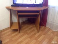 Лот: 8102539. Фото: 2. Угловой компьютерный стол. Детская мебель