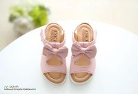 Лот: 11050194. Фото: 3. Красивые босоножки для маленькой... Дети растут