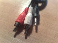 Лот: 1262001. Фото: 2. кабель, шнур 2 "тюльпана"-1 Mini-Jack. Бытовая техника