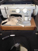 Лот: 9078875. Фото: 3. Швейная машинка Подольск 142 СССР. Бытовая техника