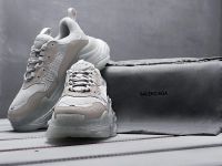 Лот: 17177011. Фото: 6. Кроссовки Balenciaga Triple S...
