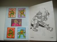 Лот: 10846889. Фото: 3. Альбом с наклейками Teenage Mutant... Коллекционирование, моделизм