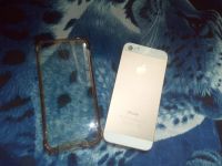 Лот: 9700528. Фото: 3. IPhone 5s оригинал цвет золотой. Красноярск