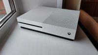 Лот: 19386932. Фото: 2. Xbox One S, 1TB + 2 геймпада... Игровые приставки, консоли, видеоигры