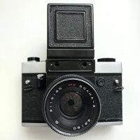 Лот: 19216089. Фото: 2. Пленочный среднеформатный фотоаппарат... Фотокамеры