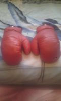 Лот: 6322491. Фото: 3. перчатки для бокса две пары. Спортивные товары