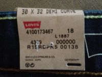 Лот: 3976340. Фото: 2. Джинсы женские Levis оригинал... Женская одежда