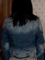 Лот: 1948080. Фото: 2. Джинсовка новая размер XS. Женская одежда