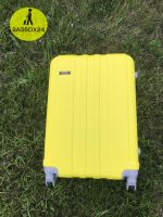 Лот: 15506741. Фото: 2. Неубиваемый желтый чемодан - М... Аксессуары