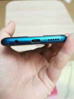 Лот: 14805196. Фото: 3. Honor 10 зелёный 128gb. Красноярск