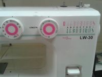 Лот: 7953628. Фото: 3. Швейная машинка Janome LW-30. Бытовая техника
