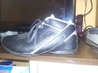 Лот: 7019058. Фото: 3. Кеды, слипоны, кроссовки2. Дети растут