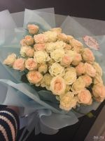 Лот: 13764346. Фото: 2. Букет кустовых Роз от Бонжур. Цветы, букеты