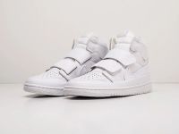Лот: 17337206. Фото: 2. Кроссовки Nike Air Jordan 1 High... Мужская обувь