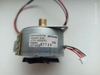 Лот: 19219408. Фото: 2. Шаговый двигатель Mitsumi M55SP-2NK... Радиодетали  (электронные компоненты)