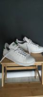 Лот: 20682350. Фото: 2. Кеды Adidas advantage base, (40... Мужская обувь