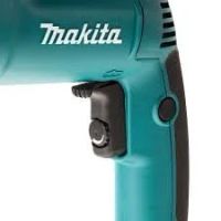 Лот: 10690843. Фото: 3. Дрель Makita НР2050. Строительство и ремонт