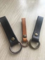 Лот: 11720633. Фото: 4. Подвеска на ключи из кожи, оберег