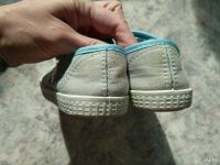 Лот: 10380923. Фото: 2. Серые кеды для девочки 26 размер. Обувь