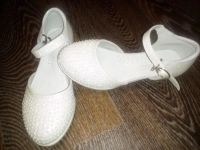 Лот: 9730781. Фото: 2. нарядные туфли белые, размер 30. Обувь
