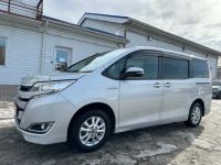 Лот: 21541861. Фото: 5. Toyota Noah Hybrid 2017