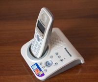Лот: 10681179. Фото: 2. Panasonic KX-TG7225 (в комплекте... Стационарные, спутниковые телефоны