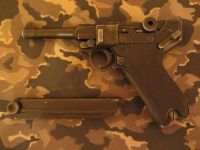 Лот: 4044243. Фото: 2. макет Люгер-Парабеллум от Denix. Военная атрибутика