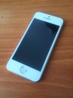 Лот: 4890087. Фото: 3. IPhone 5s Gold. Красноярск