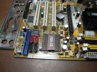 Лот: 10753847. Фото: 2. Материнская плата 775 ASUS P5LD2... Комплектующие