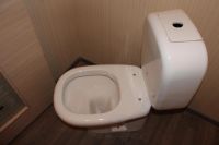 Лот: 5314536. Фото: 2. Унитаз RAK Ceramics (ОАЭ) вертикальный... Сантехника, водопровод