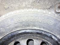 Лот: 4365227. Фото: 4. Штампованный диск и резина Kumho... Красноярск