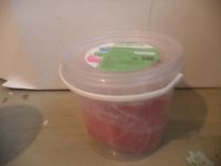 Лот: 10563007. Фото: 2. 3 ведёрка мастики готовой-красная... Кондитерские изделия, конфеты