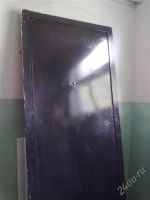 Лот: 1115759. Фото: 2. дверь железная БУ с замком и ключами... Красноярск